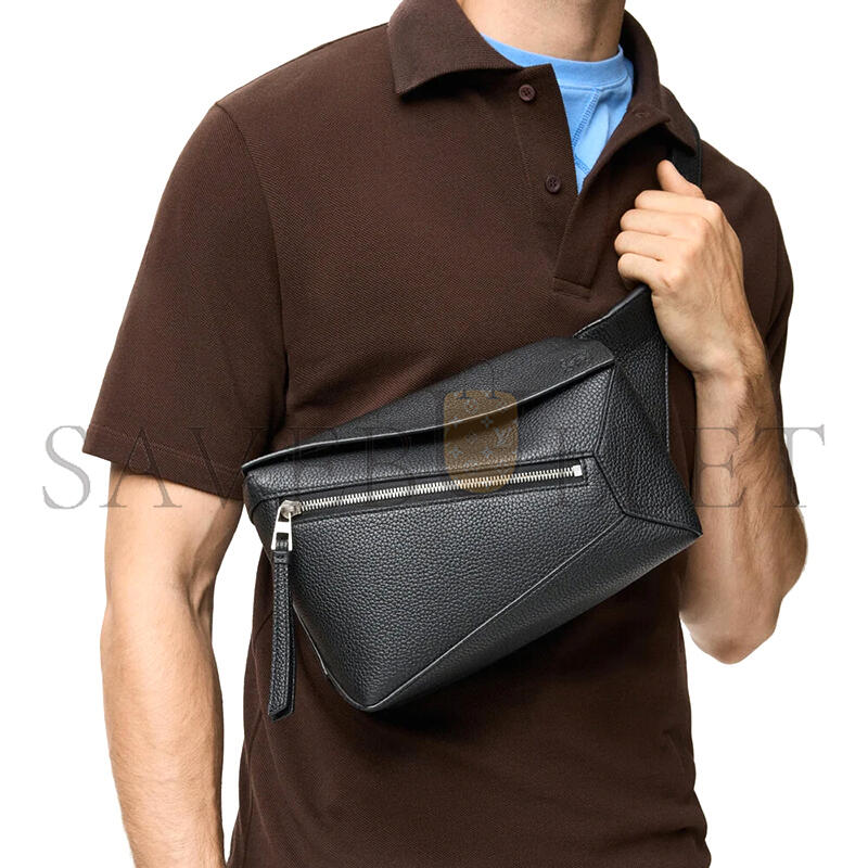 L0ew* small puzzle bumbag in grained calfskin b510sebx08 (24*16*10.5cm)